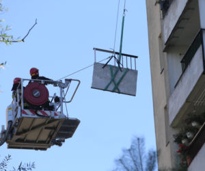 urwany balkon Targówek