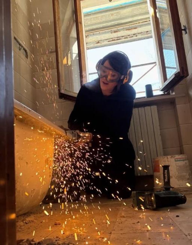 Katarzyna Skowrońska i wanna