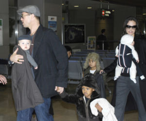 Brad i Angelina z całą rodziną w Tokio