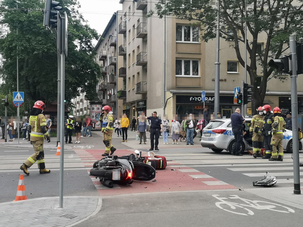 Kraków: Koszmarny wypadek motocyklisty na przejściu dla pieszych