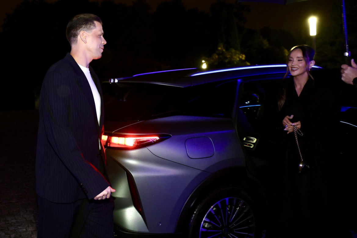 Wojciech Szczęsny ż żoną po premierze