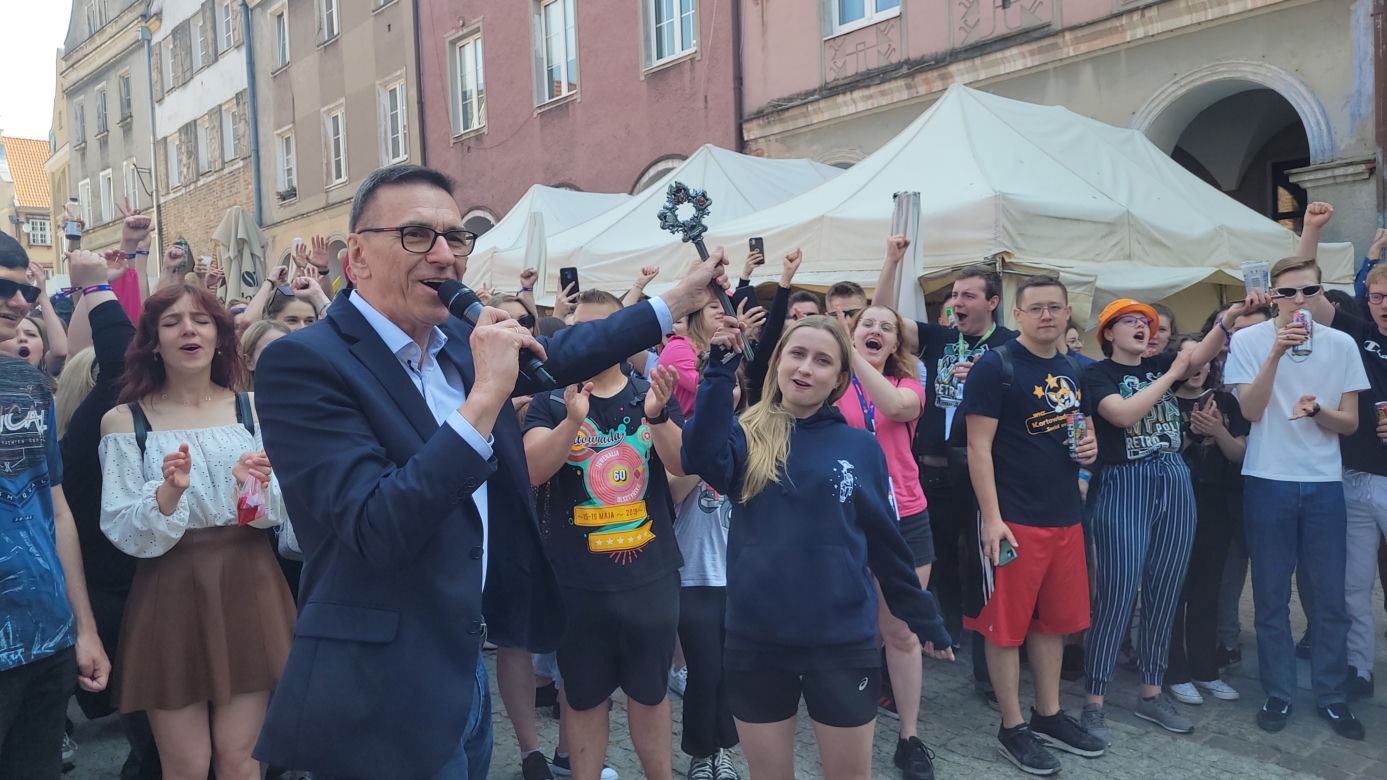 Kortowiadę czas zacząć! Kolorowa Parada Wydziałów przeszła ulicami Olsztyna [ZDJĘCIA]