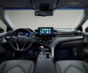 Toyota Camry Hybrid lifting 2021