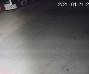 Wandal niszczył samochody. Wpadł, bo miał charakterystyczną bluzę