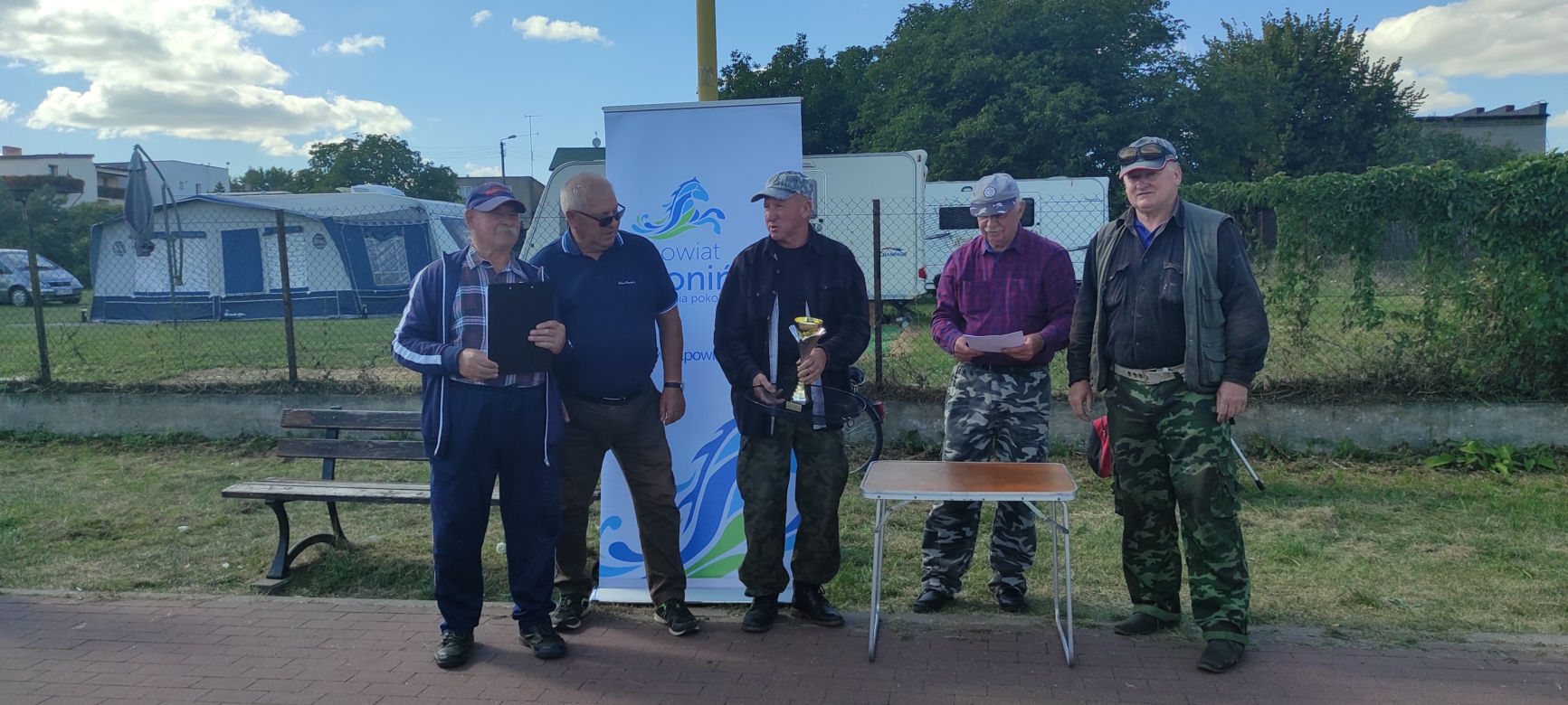 Zawody wędkarskie nad Jeziorem Ślesińskim