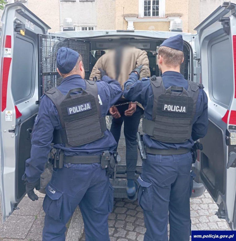 Ogólnopolska akcja policji. Tysiące funkcjonariuszy, ponad 1500 zatrzymanych. Zdjęcia z działań