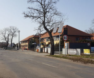 Przy Szkole Podstawowej nr 5 w Lesznie znaleziono niewybuch