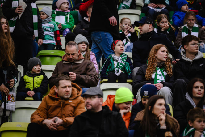 Lechia Gdańsk - Raków Częstochowa; Zdjęcia kibiców z meczu 30. kolejki PKO BP Ekstraklasy