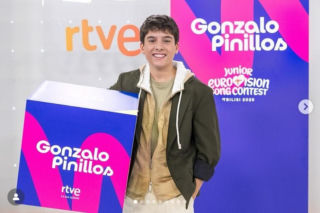 Ma dopiero 14 lat, a doświadczenia może pozazdrościć mu niejeden artysta. To faworyt Eurowizji Junior!