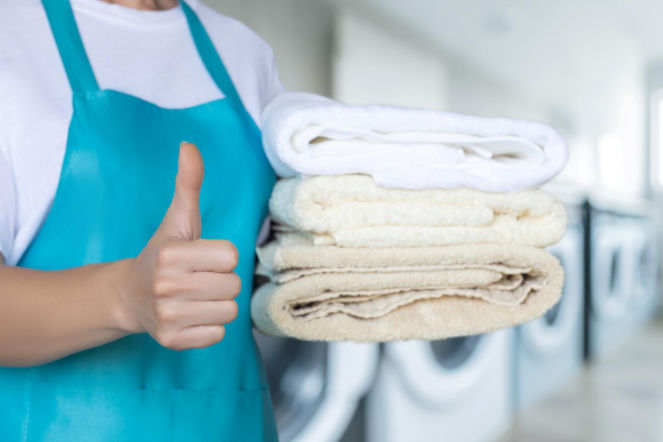 Używasz tak ręczników? Mikrobiolodzy wskazali, że takie ręczniki to tykająca bomba. Nie pomoże nawet ocet, soda oczyszczona czy najnowocześniejsza pralka. Prawie połowa osób tak robi