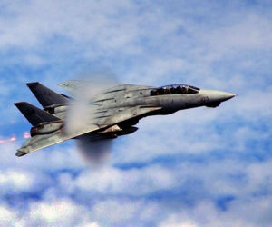 Koniec legendy F-14 Tomcat w Iranie? Zdjęcia satelitarne potwierdzają zniszczenie „perskich kotów”