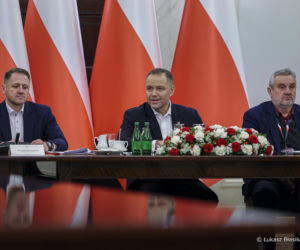 Prezydent Nawrocki rozmawia z rolnikami w Warszawie