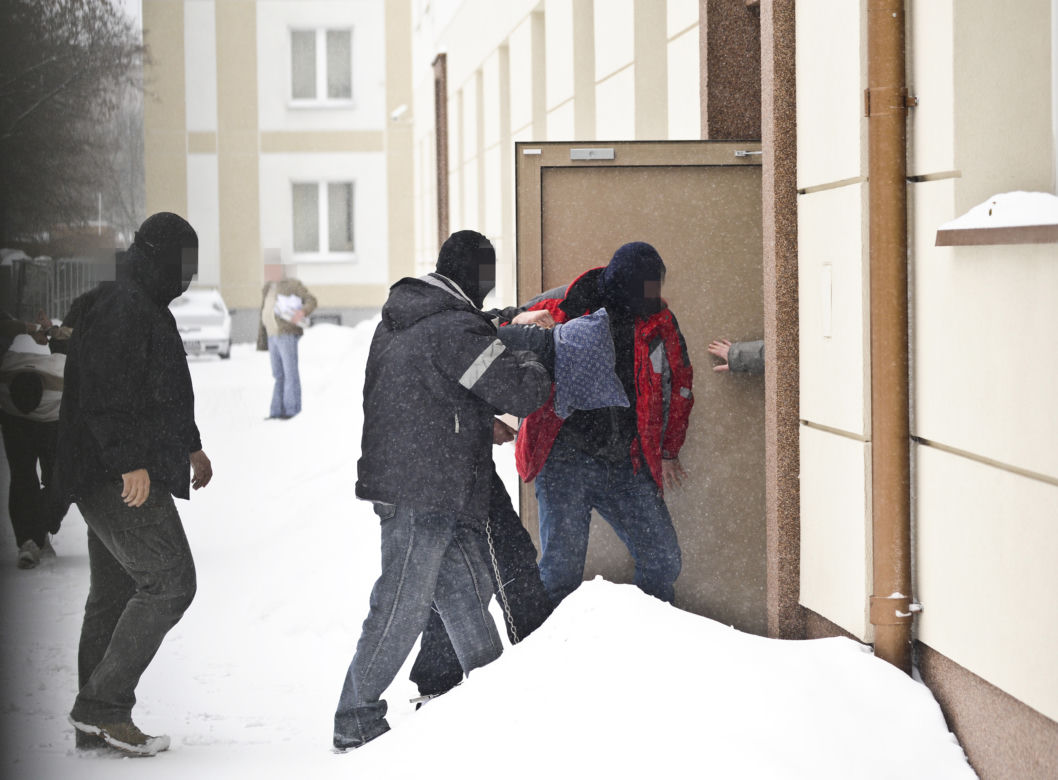  Zadźgali Andrzeja na przystanku, bo zwrócił im uwagę. 13 rocznica śmierci warszawskiego podkomisarza