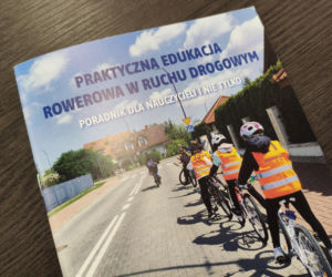 Jak powinna wyglądać praktyczna edukacja rowerowa w ruchu drogowym? Lubelska fundacja podpowiada