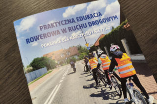 Jak powinna wyglądać praktyczna edukacja rowerowa w ruchu drogowym? Lubelska fundacja podpowiada