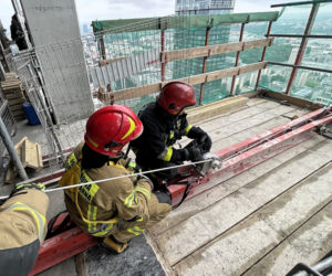 Akcja strażaków na 37 piętrze wieżowca