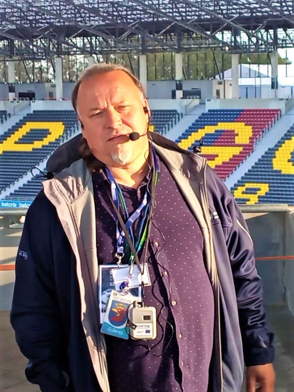 Spacery po nowym szczecińskim stadionie przyciągnęły wielu chętnych