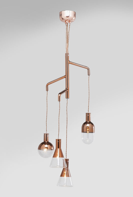 Lampa sufitowa w modnej miedzi