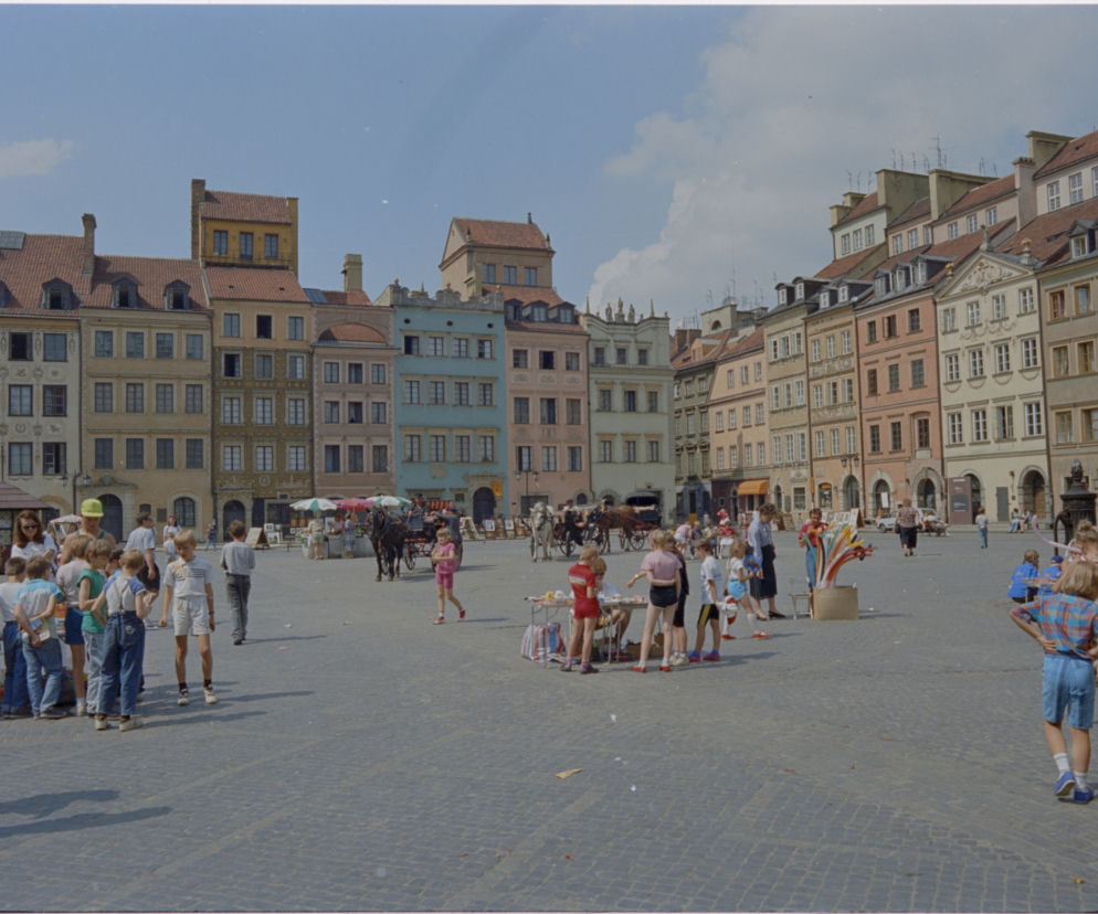 Rynek Starego Miasta w Warszawie, 1993, fot. Sylwester Braun