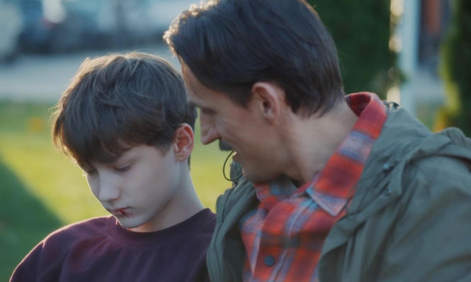 M jak miłość odc. 1921. Franek (Jarosław Śmigielski), jego ojczym (Marcin Sitek)