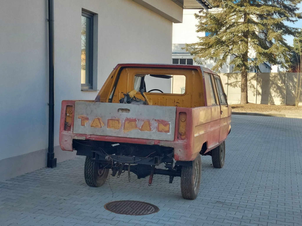 Pasjonaci ze Starachowic remontują Stara 25