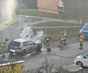 Pożar samochodu na ulicy Górnej w Starachowicach