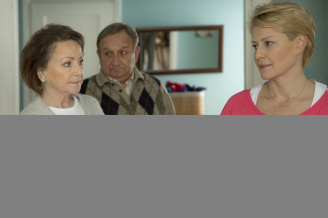 Druga szansa odcinek 7. Monika (Małgorzata Kożuchowska), Zygmunt (Kazimierz Kaczor), Stanisława(Małgorzata Niemirska)
