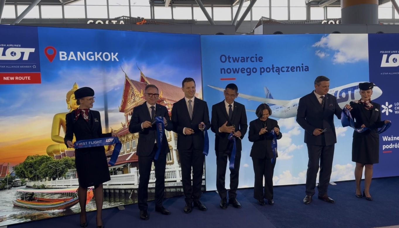 Nowa trasa LOT-u już wystartowała. Warszawa-Bangkok w około 10 godzin