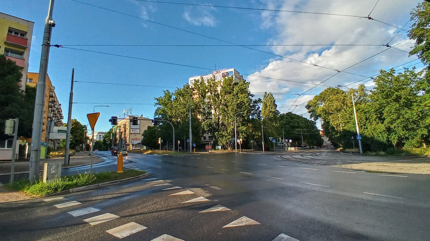 Rozbiórka Domu Marynarza - lipiec 2020