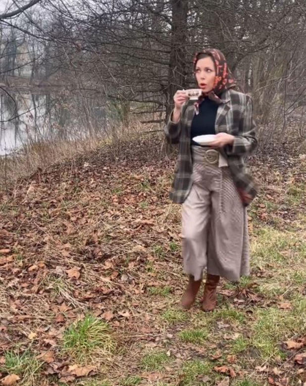 Ola Kwaśniewska jak Elżbieta II