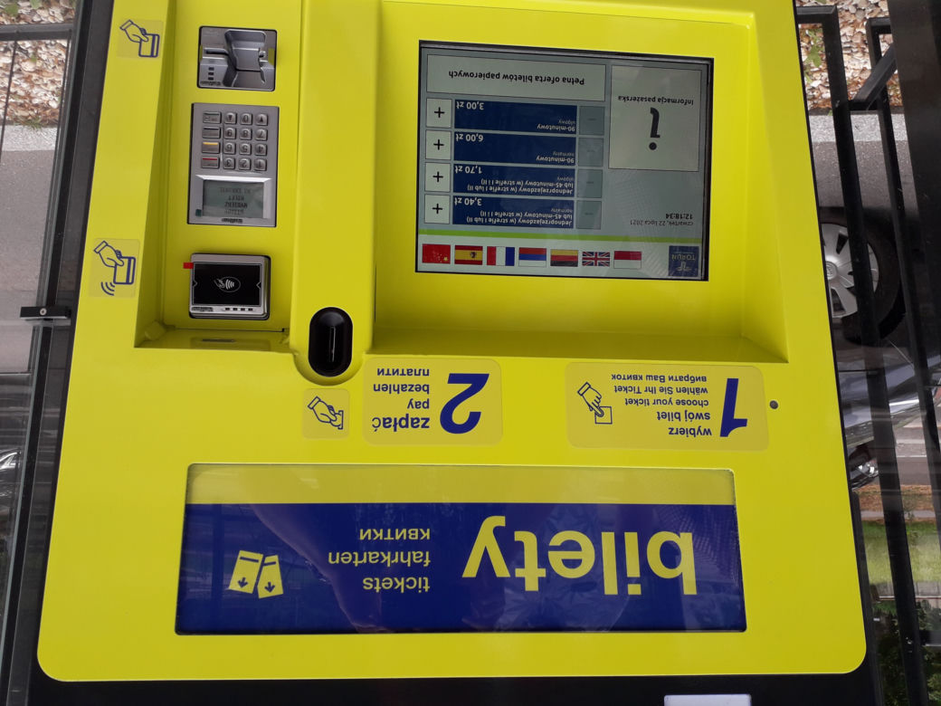 Toruń ma stacjonarne biletomaty. Pasażerowie zadowoleni