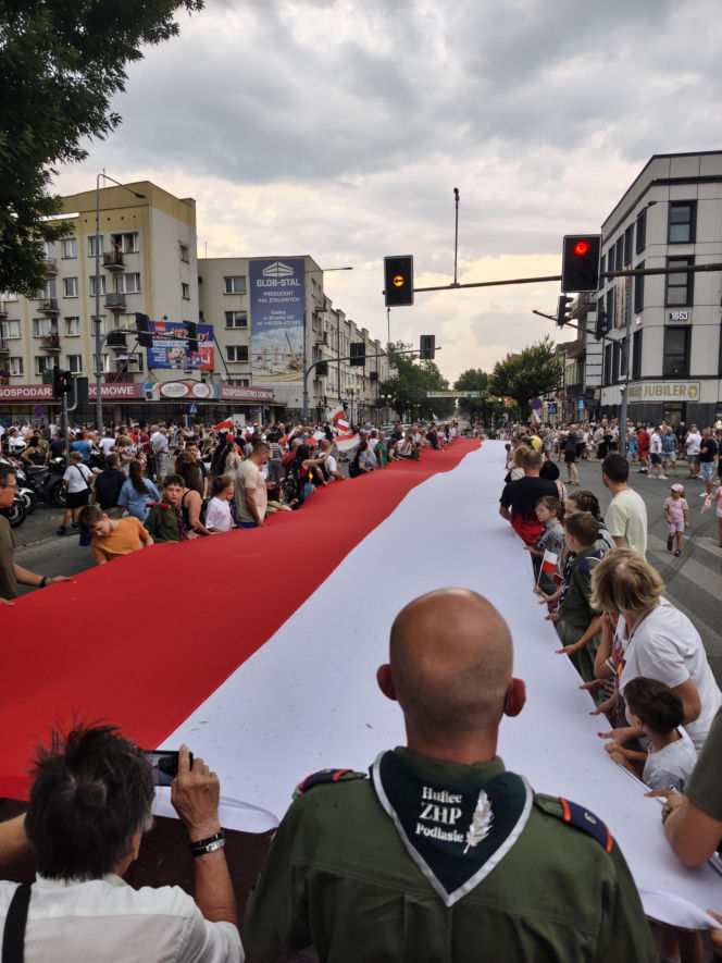 „Cześć i chwała bohaterom!”. Siedlczanie spotkali się w centrum miasta, by uczcić 82. rocznicę wybuchu Powstania Warszawskiego