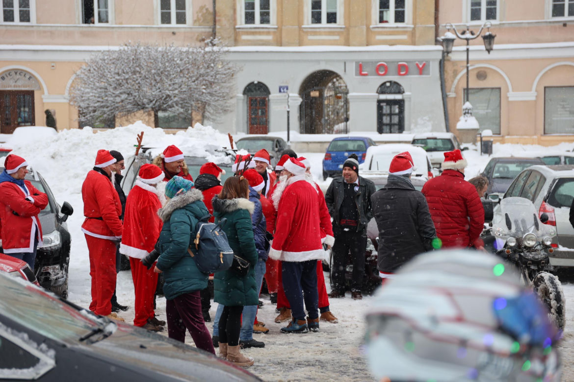 Śnieżyca niestraszna MotoMikołajom z Lublina!