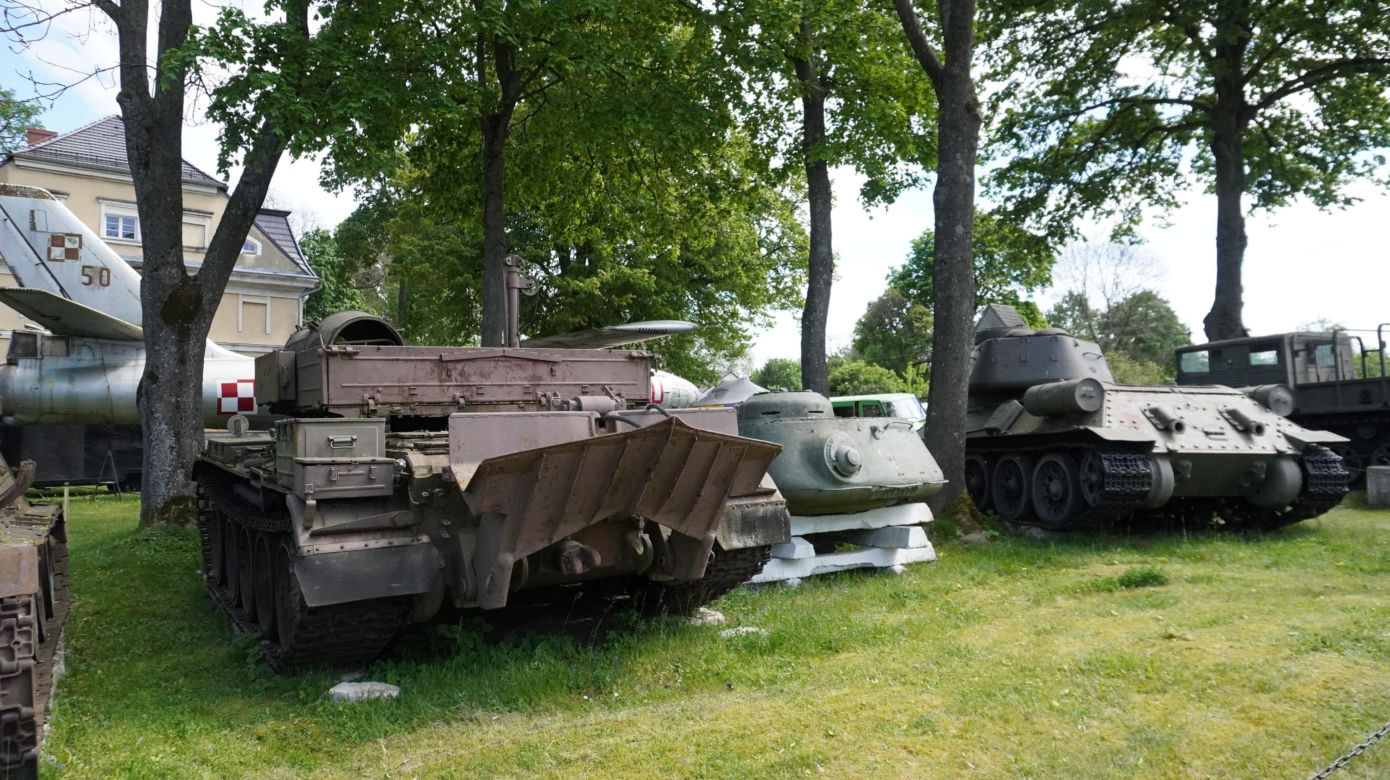 Piknik modelarski 2024 w Lubuskim Muzeum Wojskowym w Drzonowie