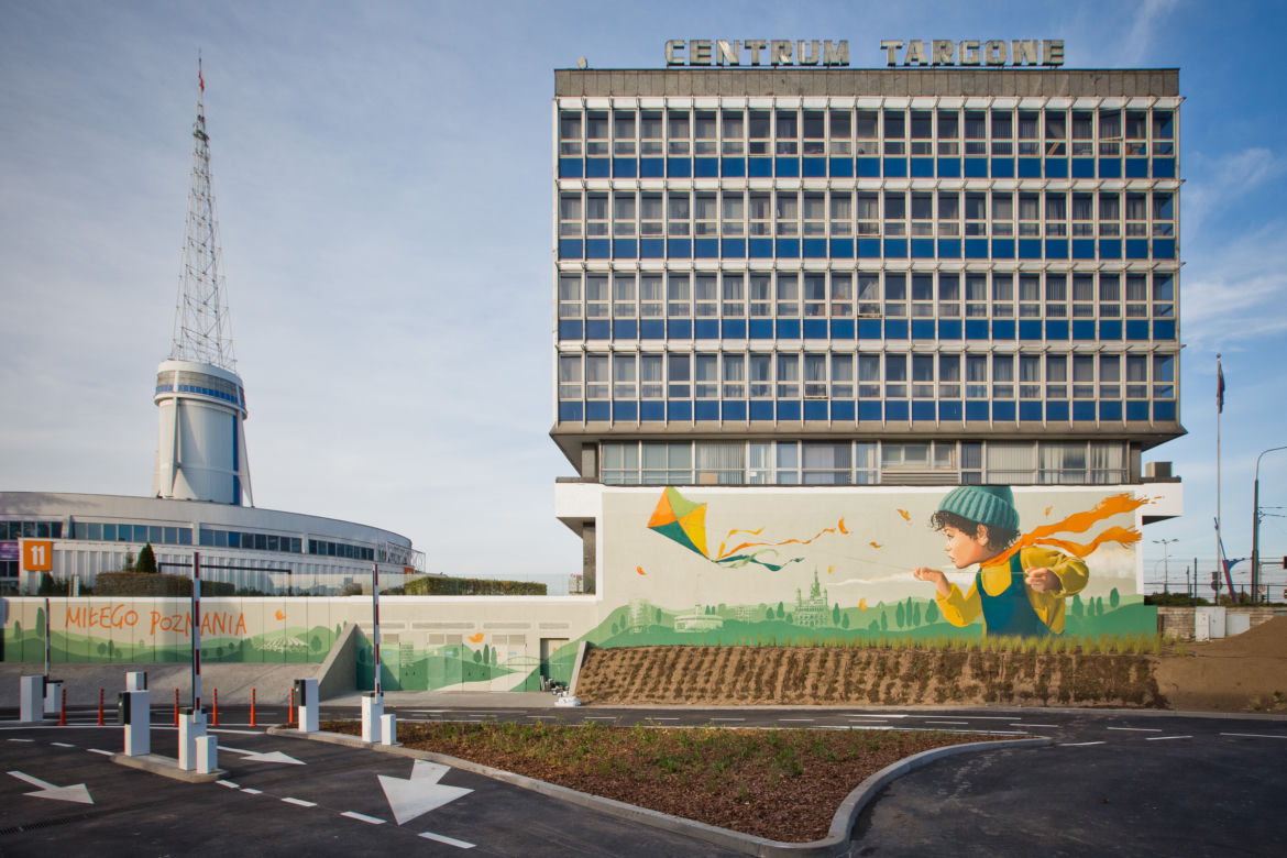 Poznań ma nowy mural. Przedstawia chłopca z latawcem