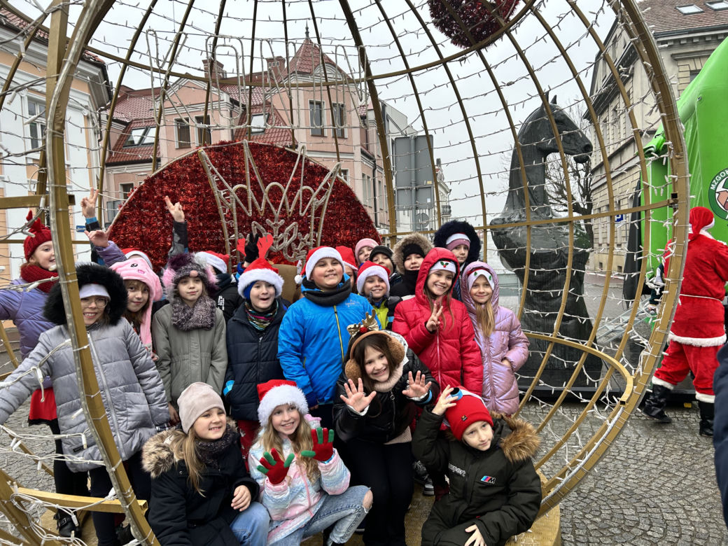 Mikołajki na Placu Wolności w Koninie