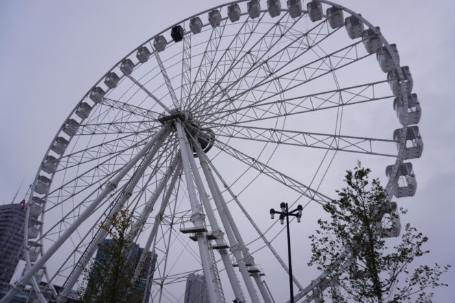 Jarmark Warszawski na placu Defilad na kilka dni przed startem imprezy