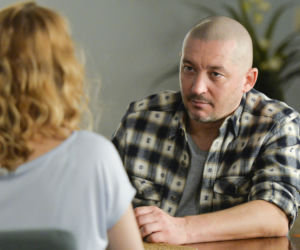 Na Wspólnej. Bogdan (Wojciech Brzeziński), Sara (Marta Bryła)