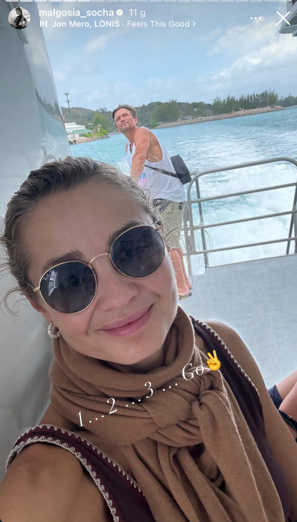Gwiazdy witają nowy rok w bikini