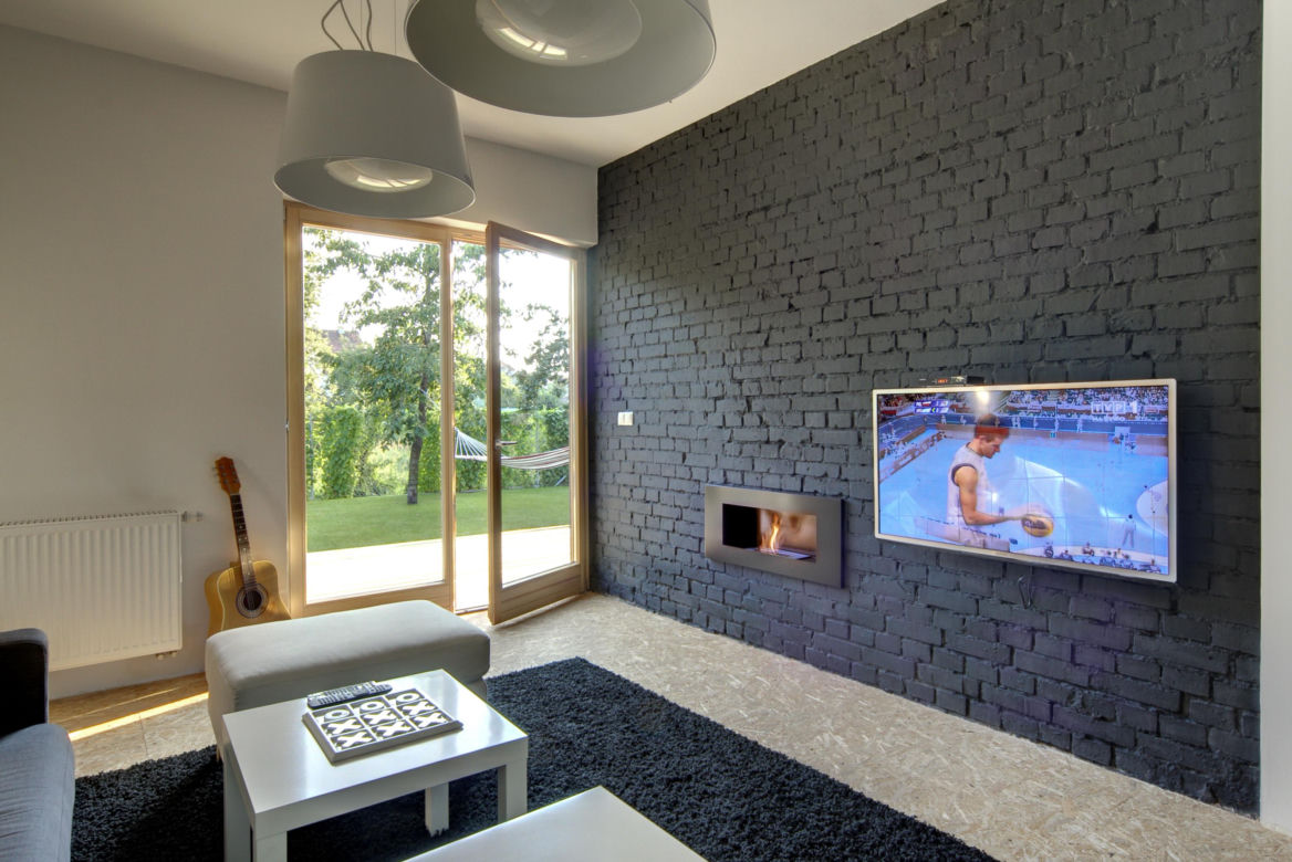 Salon z wyjściem na taras