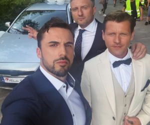 M jak miłość nowy sezon. Adam Karski (Patryk Szwichtenberg), Rafał (Jakub Kucner), Bartek (Arkadiusz Smoleński) na planie