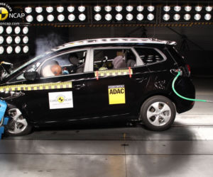 Kia Carens - Euro NCAP