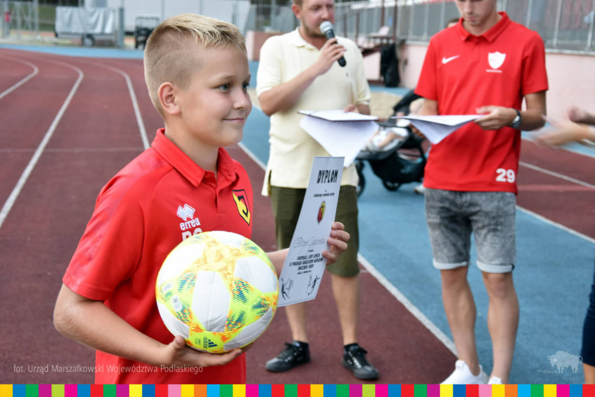 Jagiellonia Białystok z pucharem od marszałka i kibiców [ZDJĘCIA]