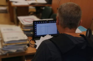 Gdańsk: Zatrzymano 12 pracowników banków! Oszustwa i wyłudzenia na GRUBE MILIONY