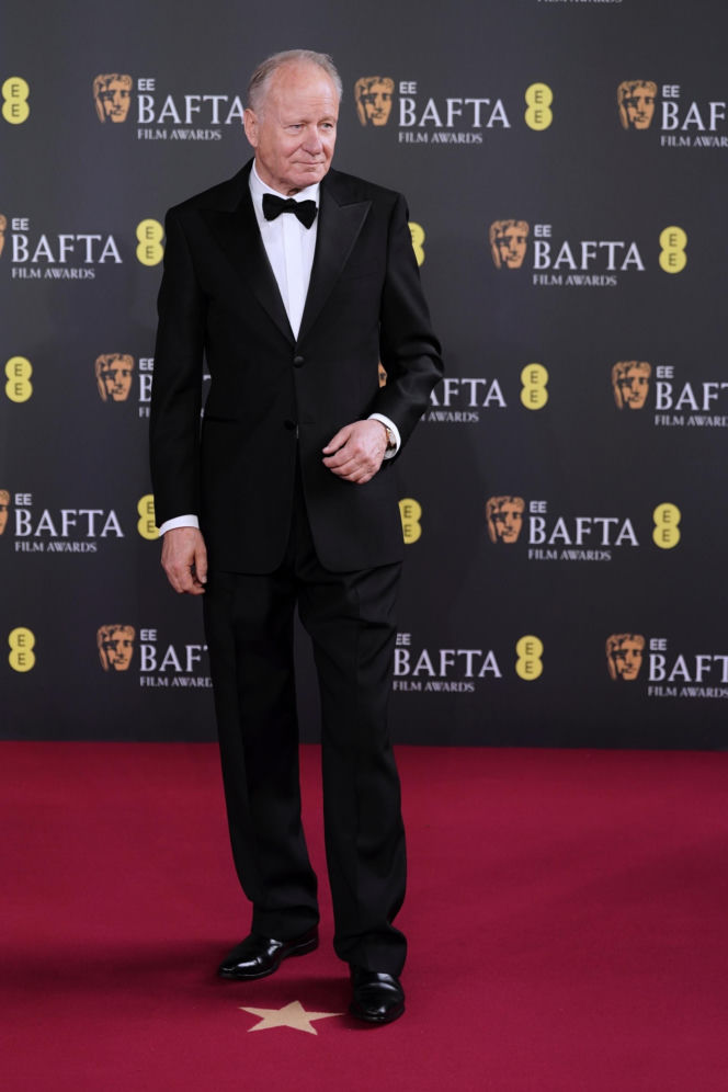 Gwiazdy przebrane za abażury na Bafta. Kto się popisał najlepszą kreacją?