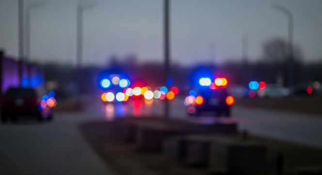 Tragiczna śmierć pod Środą Śląską! Znalezioną na poboczu osobówką podróżowali 22- i 28-latek