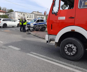 Wypadek w Wolanowie. Pijany kierowca wjechał w motocyklistę.