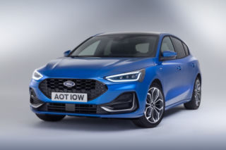 Ford Focus przeszedł lifting. Ma nowy przód i gigantyczny ekran