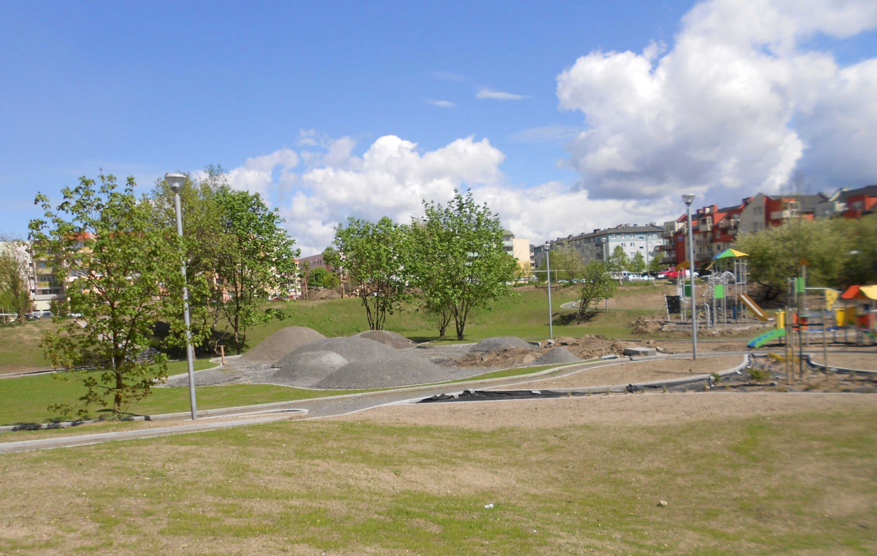 Park Majowe przed końcem budowy