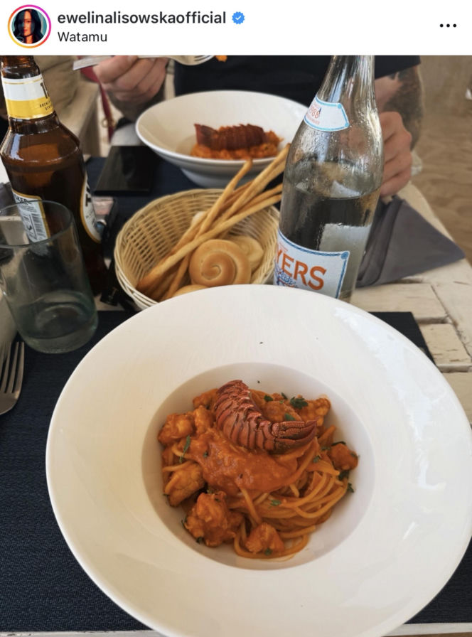 Gwiazdy w bikini na święta